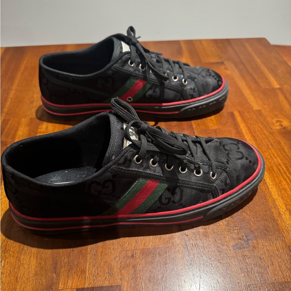 Gucci Men’s Black Canvas Low-Top Sneaker with Red & Green Stripe - Picture 3 of 7